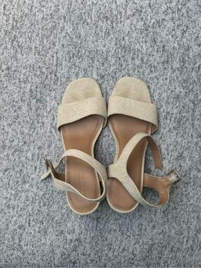 Old Navy Neutral Beige Open-Toe Ankle Strap Heels